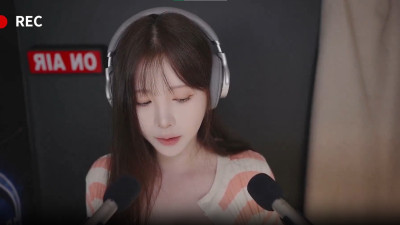 《[여캠-벗방]유튜버 윤잉 계정 정지당한 영상 》 [레드걸 한국야동,최신야동,무료야동]