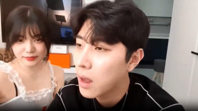《[여캠-벗방]여캠 합방 영상 》 [레드걸 한국야동,최신야동,무료야동]
